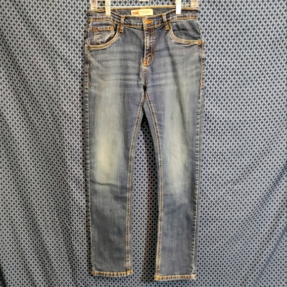 LEVI'S - Young men's 511 performance slim dark wash denim jeans. Size- 18R